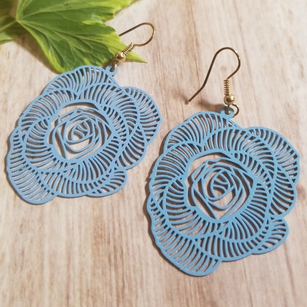 E2115 Blue or Pink Filigree Flower Drop Earrings - Picture 5 of 8
